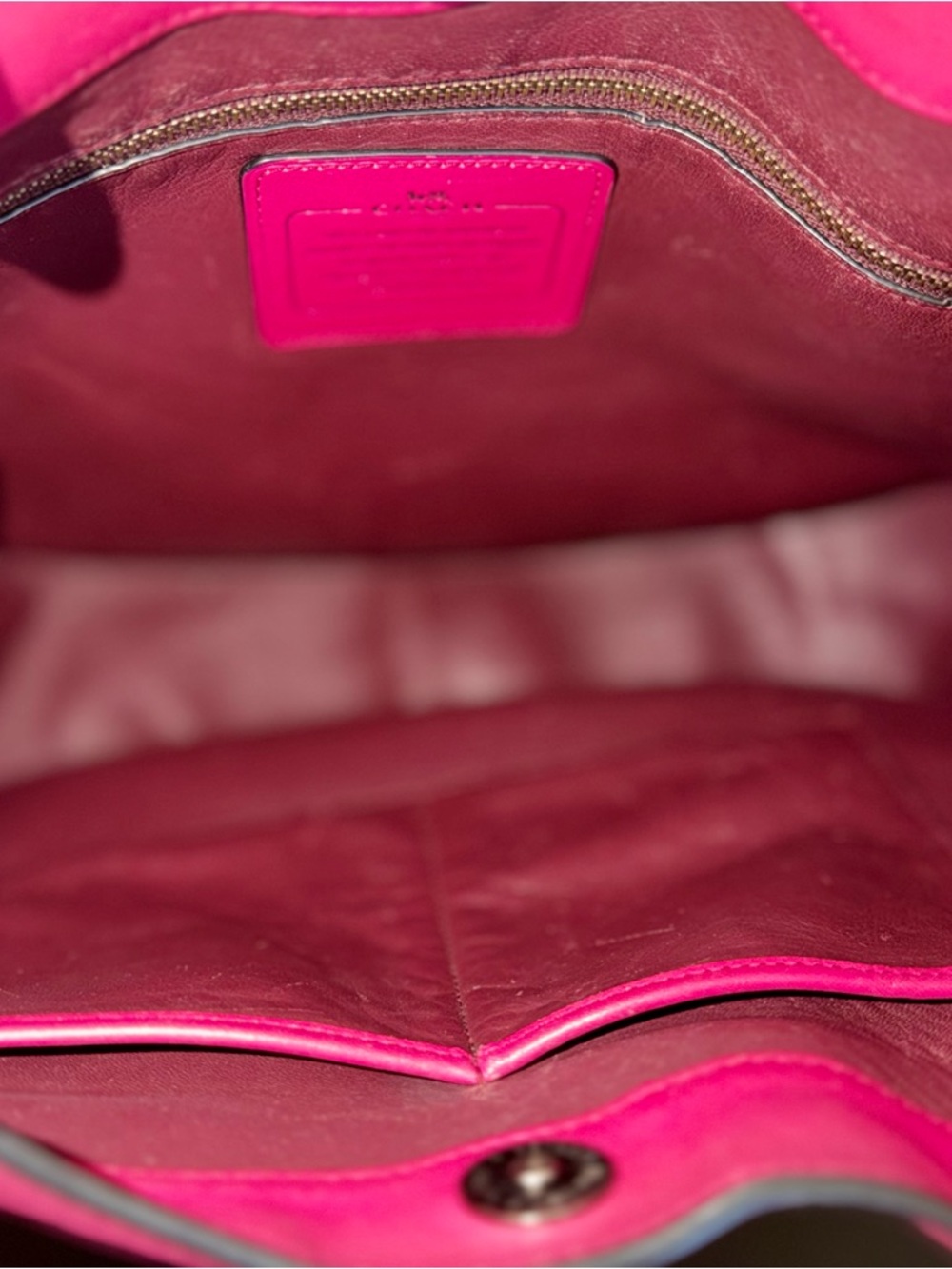 Coach Leather Hobo Bag in Berry Pink - Picture 3 of 8